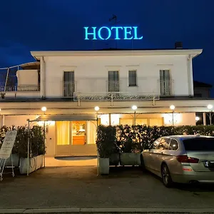 3* Hotel Ristorante Ca' Nova